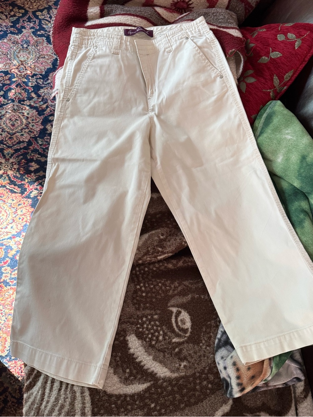 Barrel cream color capris sz 8